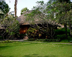 Legian Beach Hotel Bali